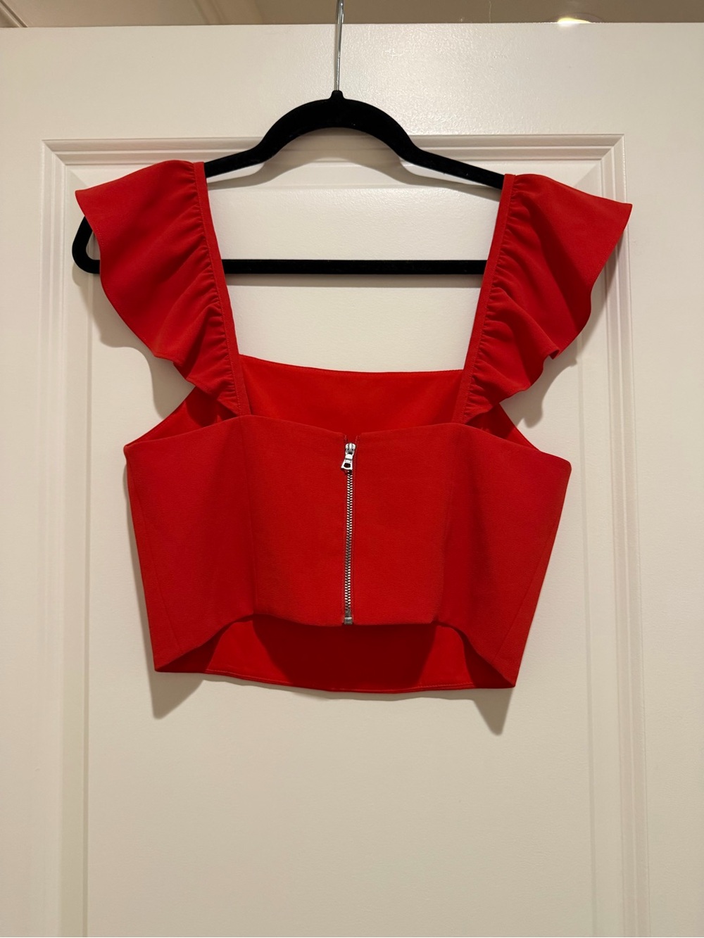 Alice + Olivia Red Square-Neck Crop Top with Ruffle Straps - Picture 2 of 4